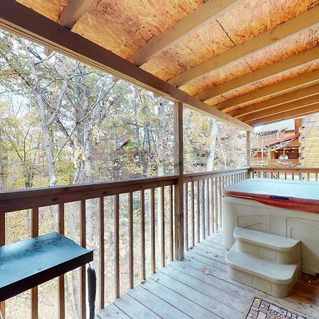 Villa Dances With Wolves Pigeon Forge Esterno foto