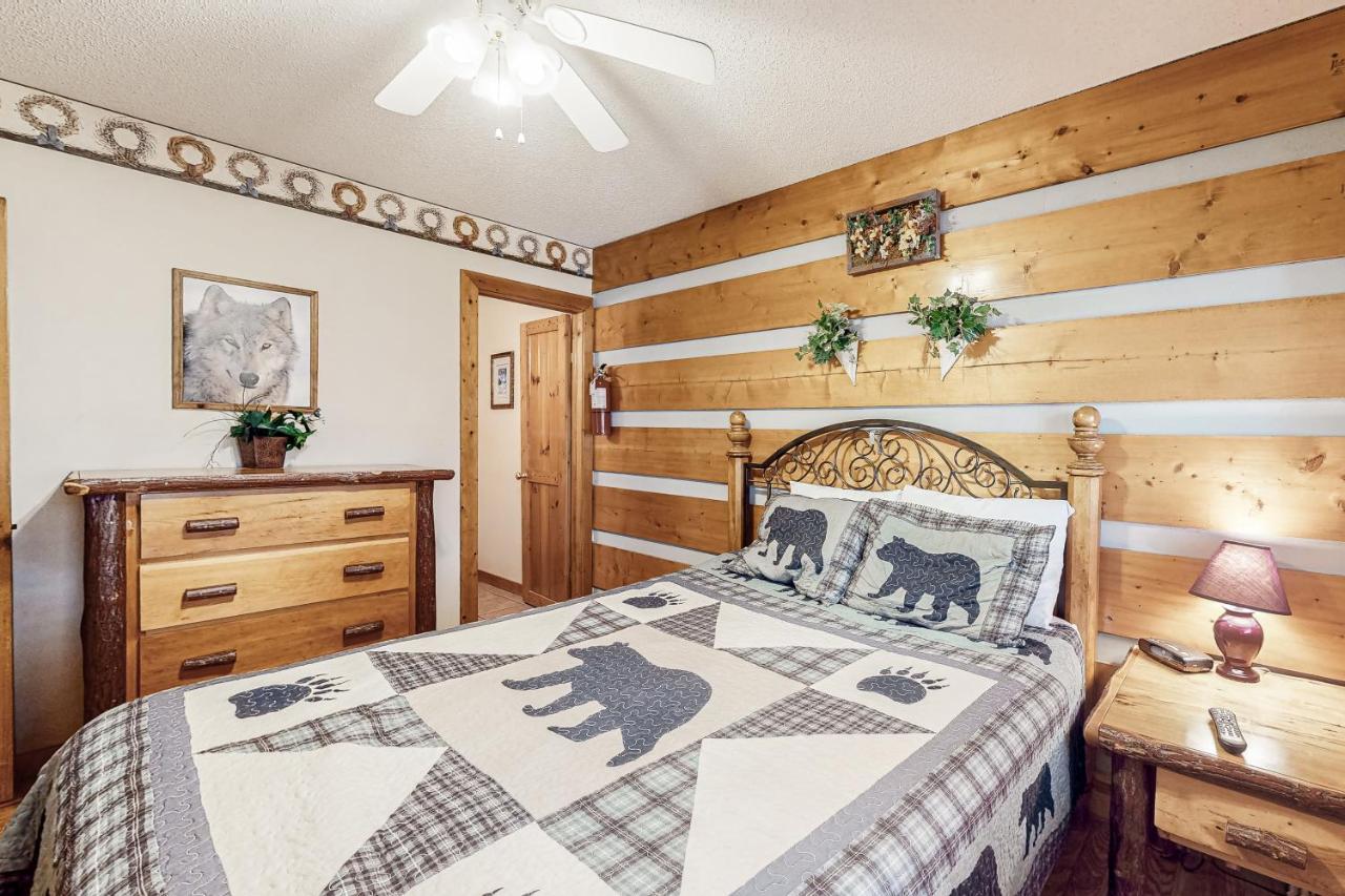 Villa Dances With Wolves Pigeon Forge Esterno foto